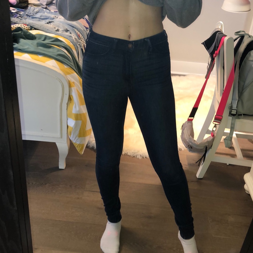 Dark Wash High Rise Jegging
